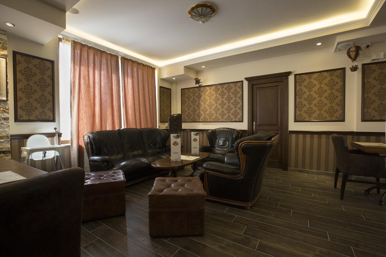 Hotel Aviator Boutique Otopeni Exterior foto